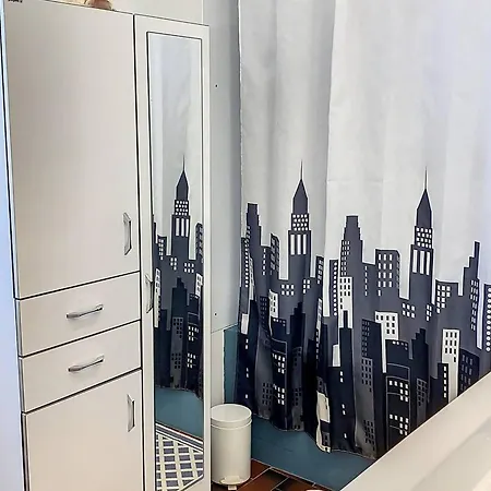 Apartmán Spacieux T3 Avec Piscine Et Parking A La Faviere - Fr-1-610-8 *